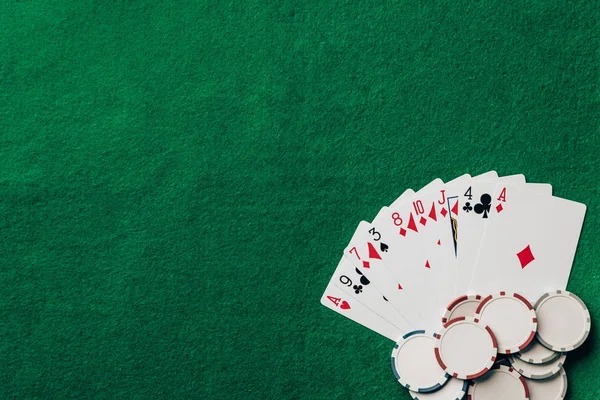 Texas Poker game interface on spinwin showing hole cards, betting buttons, and community card area